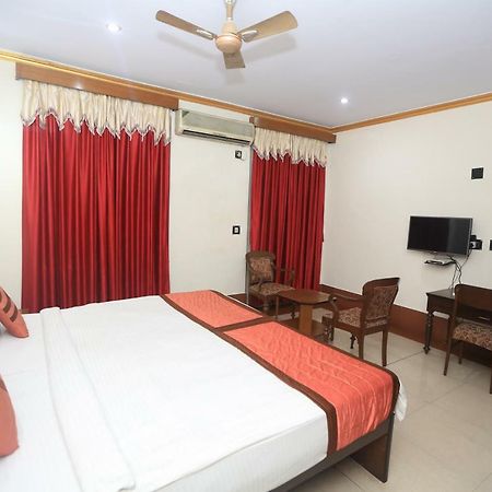 Ymca Seacom Inn 加尔各答 外观 照片